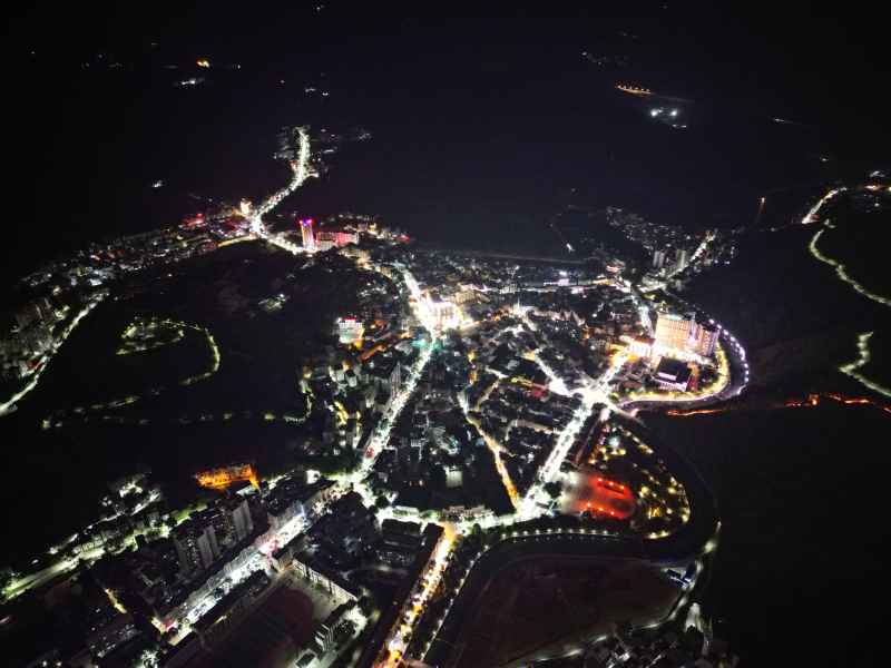 西林县夜景全景