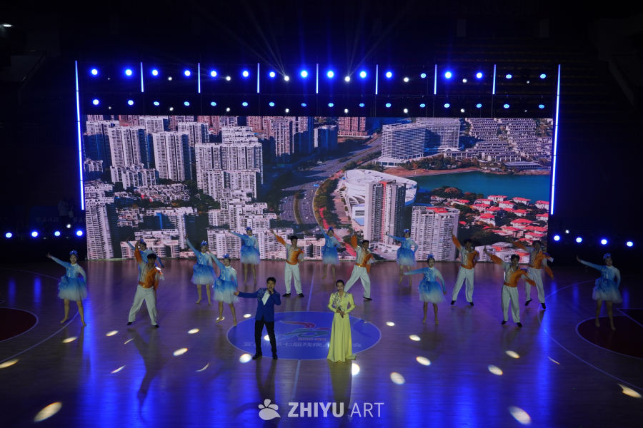 城市背景下的舞台舞蹈表演