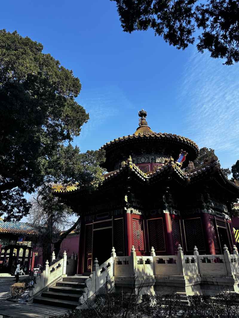 蓝天小楼
