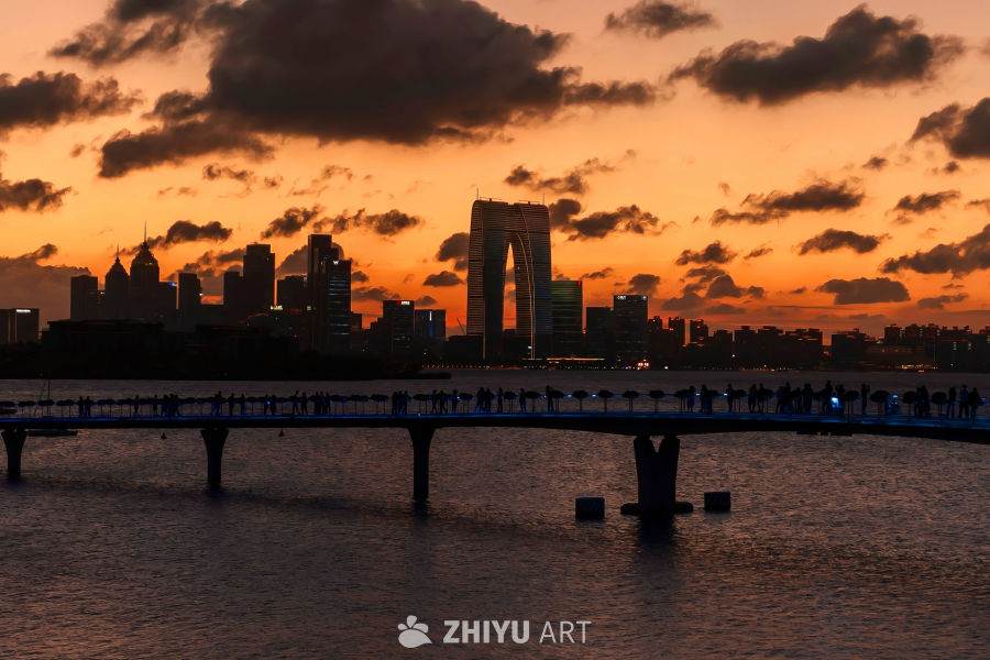 苏州，东方之门，栈桥，日落火烧云 4