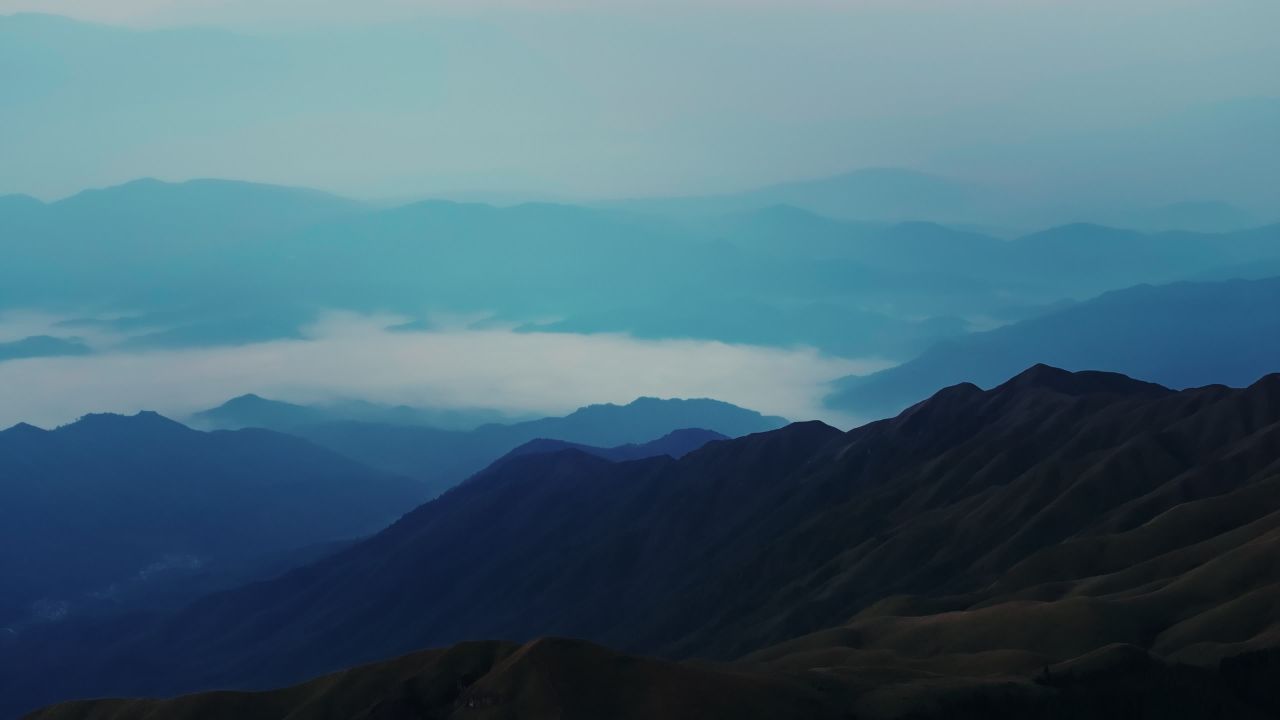 江西萍乡武功山日出日落云海风光航拍 30