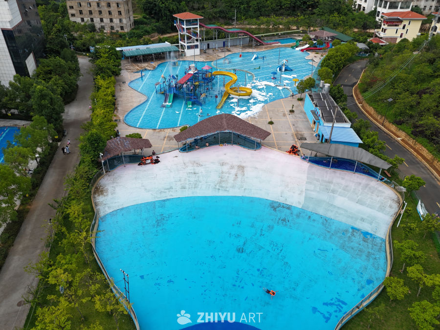 夏日清凉：水上乐园全景