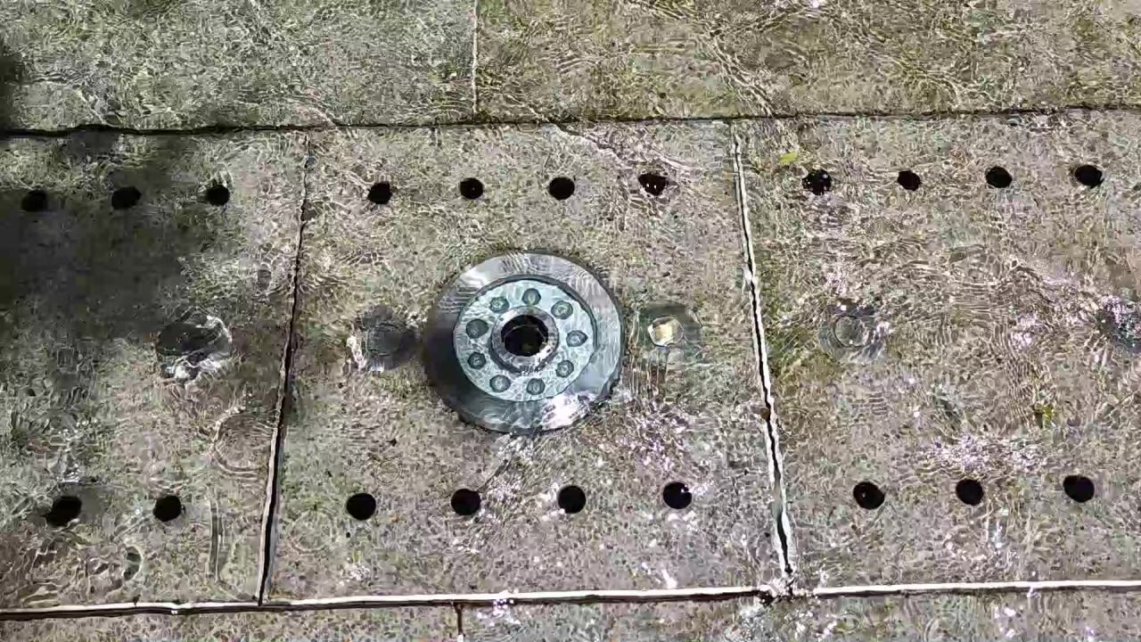 流水和水底灯