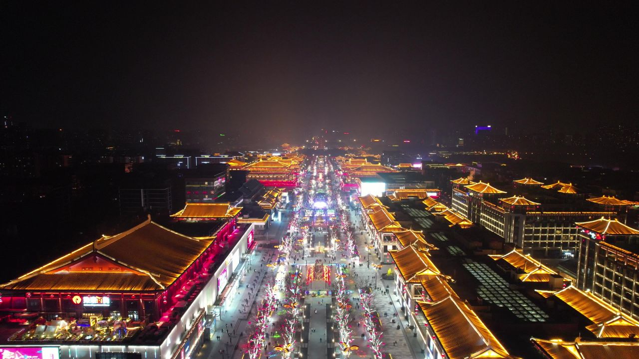 西安大唐不夜城夜景灯光人流航拍