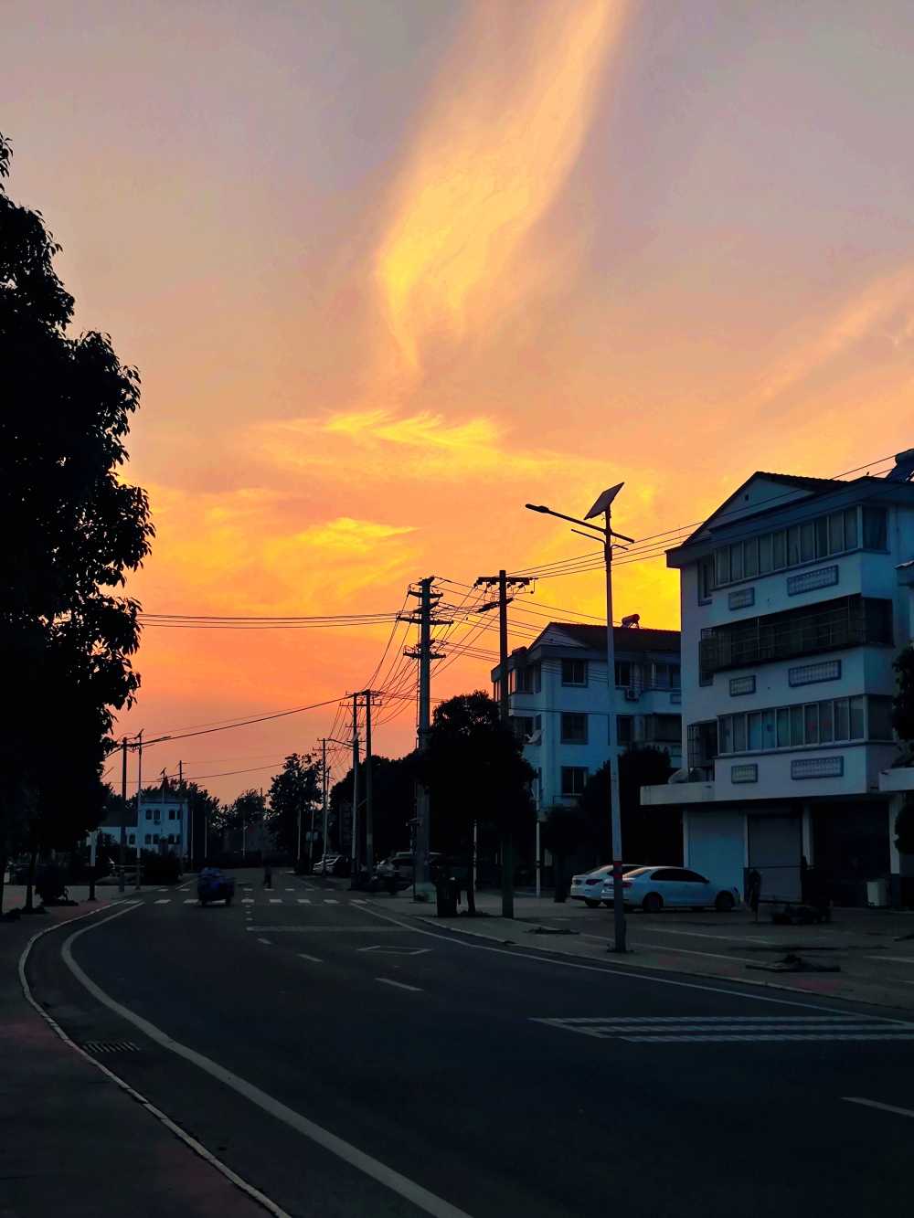 小镇夕阳