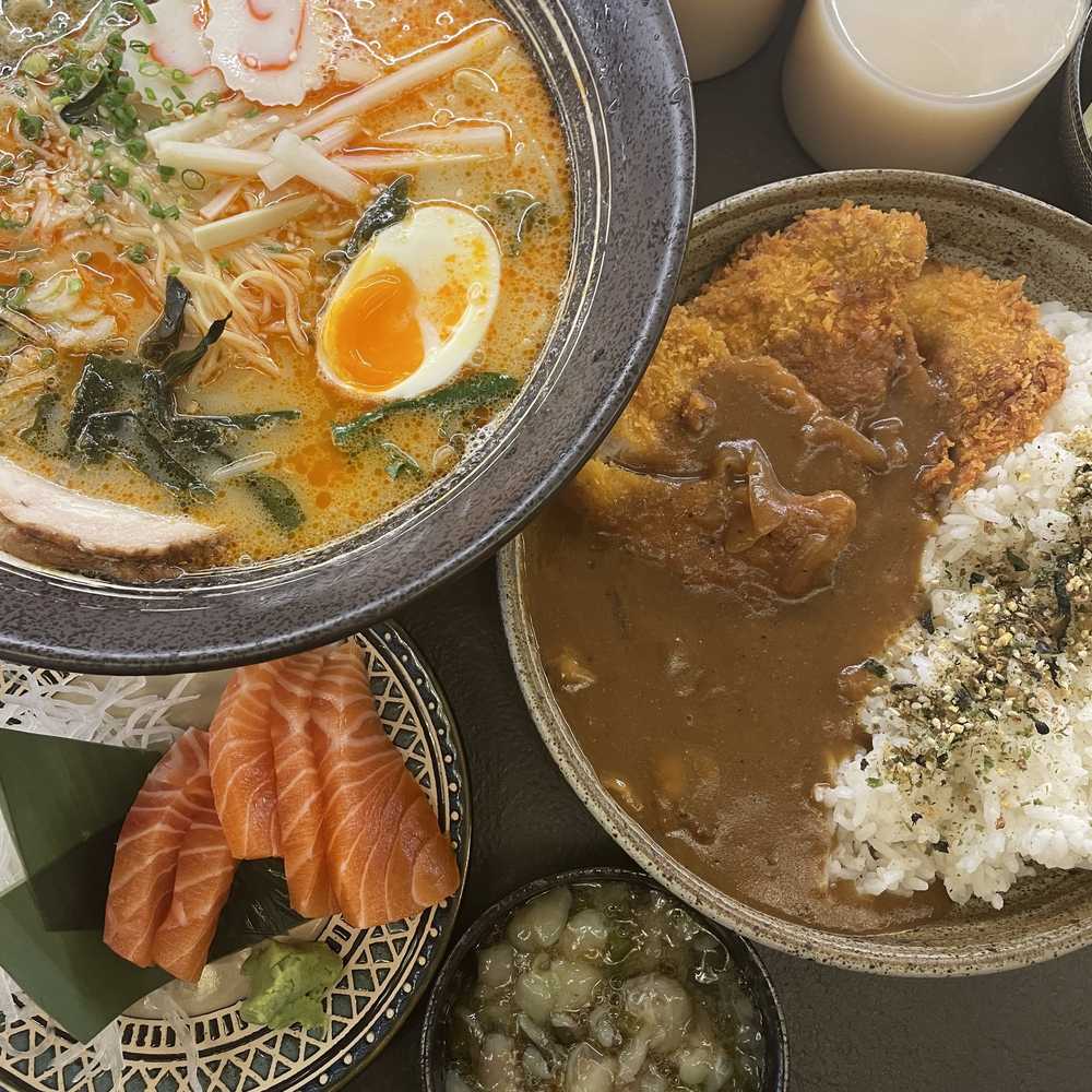 拉面与猪扒饭