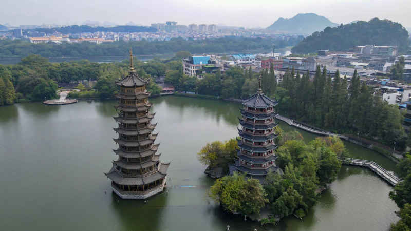 广西桂林日月双塔航拍  