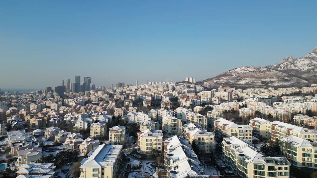 青岛石老人浴场海边雪景航拍 28
