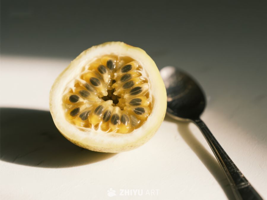 切开的百香果与勺子 398