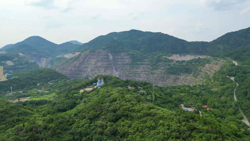 航拍湖北黄石国家矿山公园亚洲第一天坑