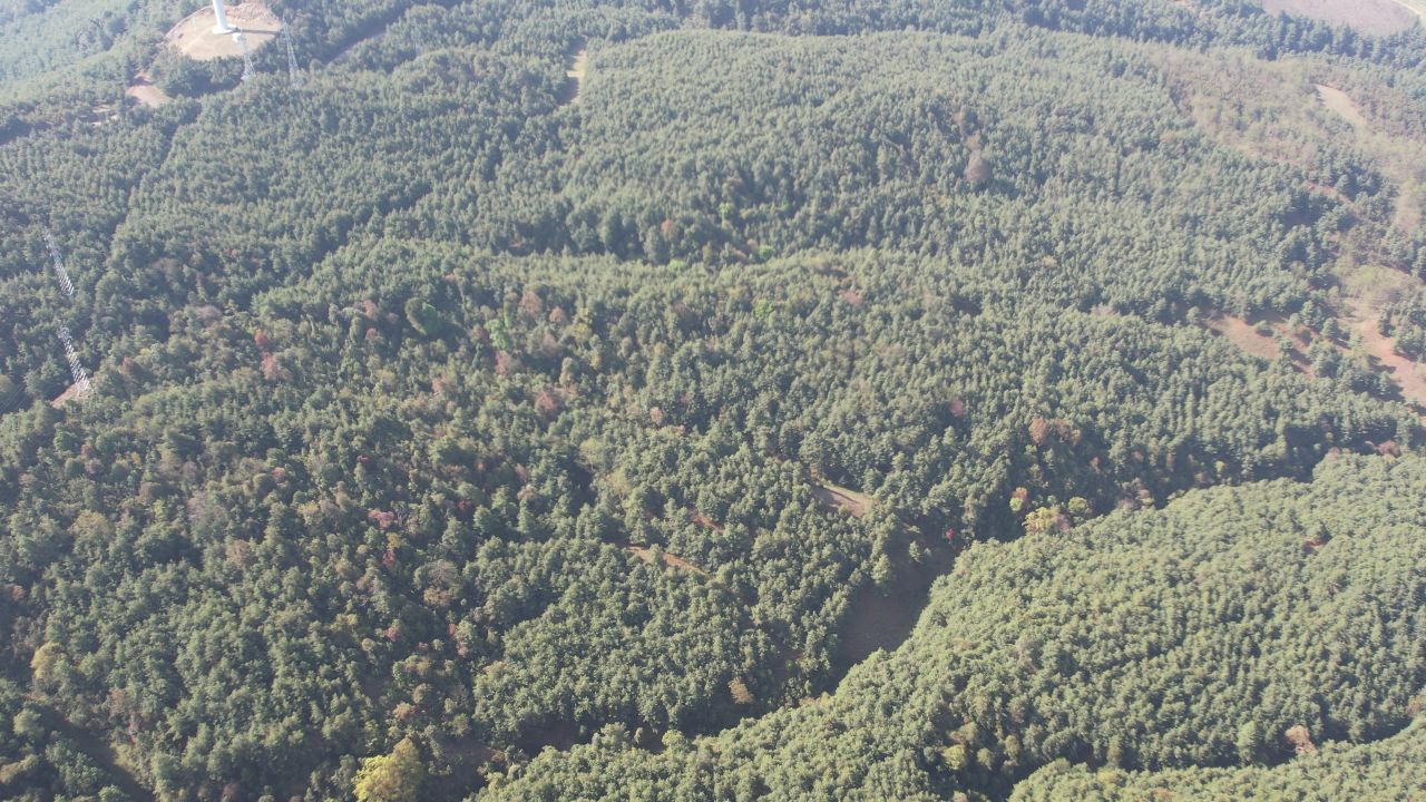 云南南华县风力发电基地2