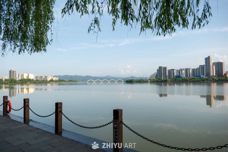 江边美景及帆船 17