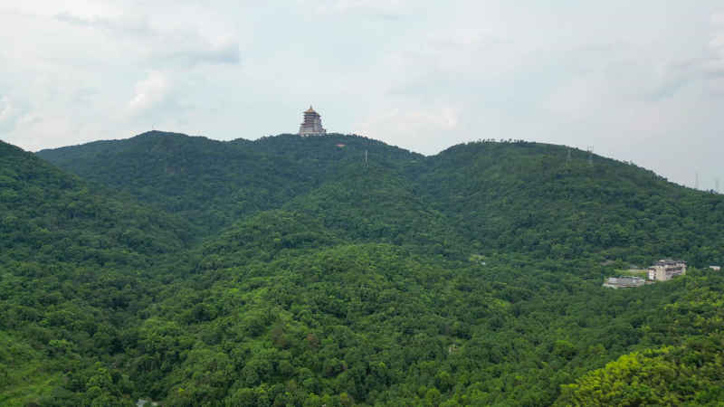 航拍湖北黄石东方山风景区东昌阁