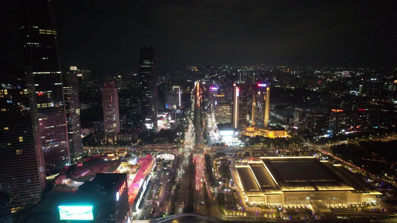 东莞大道城市夜景拥堵交通车辆行驶航拍 