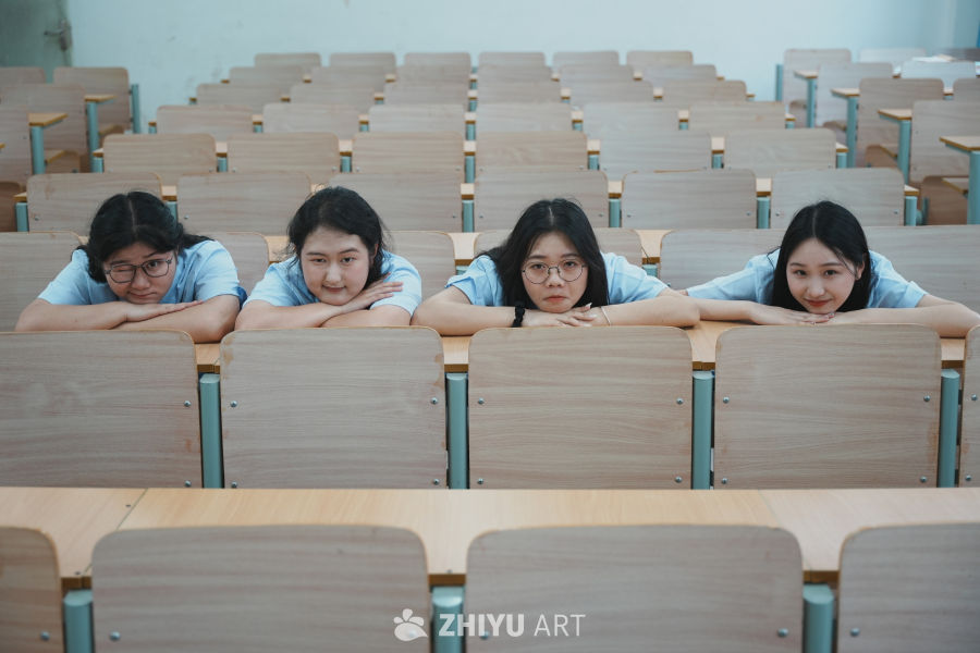 青春课堂的疲惫时光