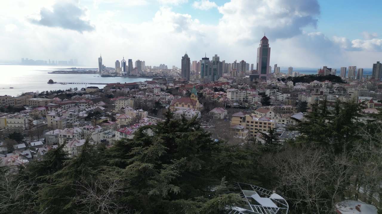 青岛市南老城区信号山雪景航拍 5