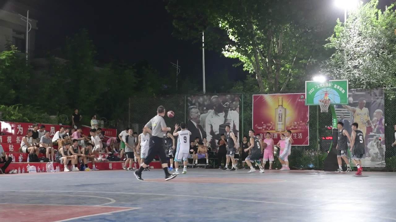 夜间街头篮球赛