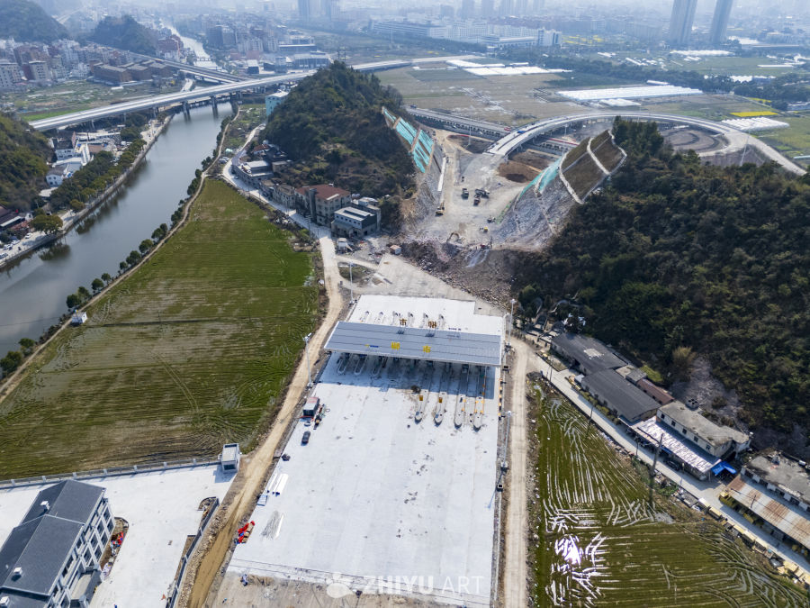 高速公路建设中的乡村
