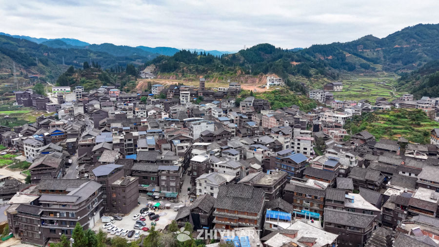 山间村落的宁静时光