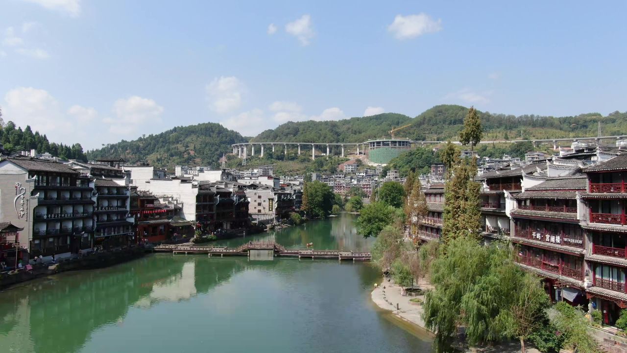 湖南湘西凤凰古城著名旅游景区航拍 