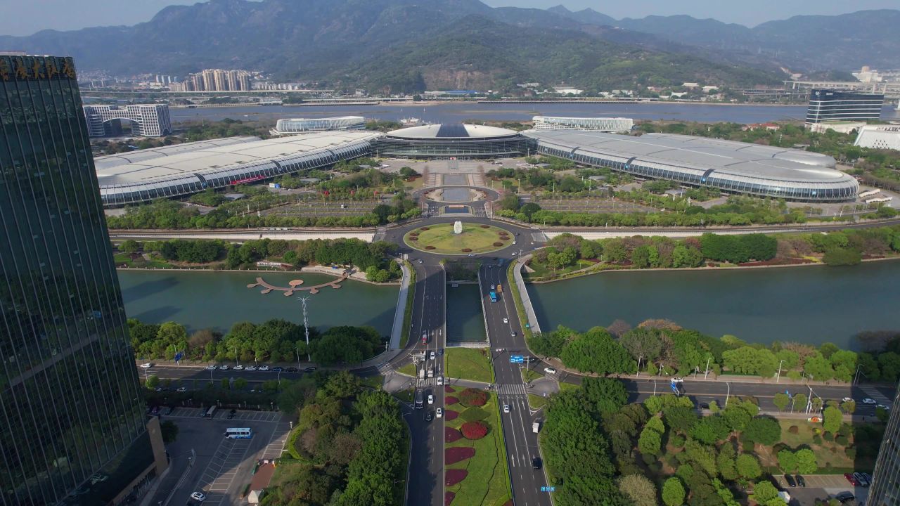航拍福州海峡会展中心景观 3