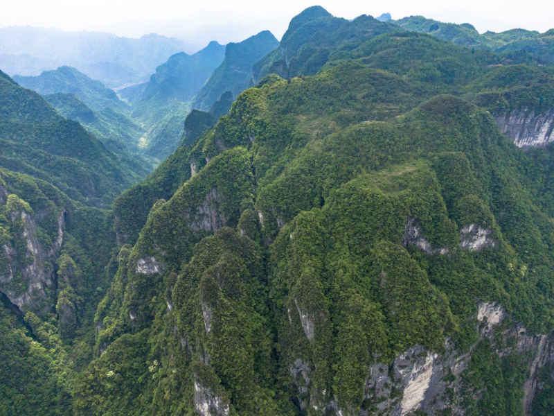 湖南张家界山川悬崖峭壁山谷