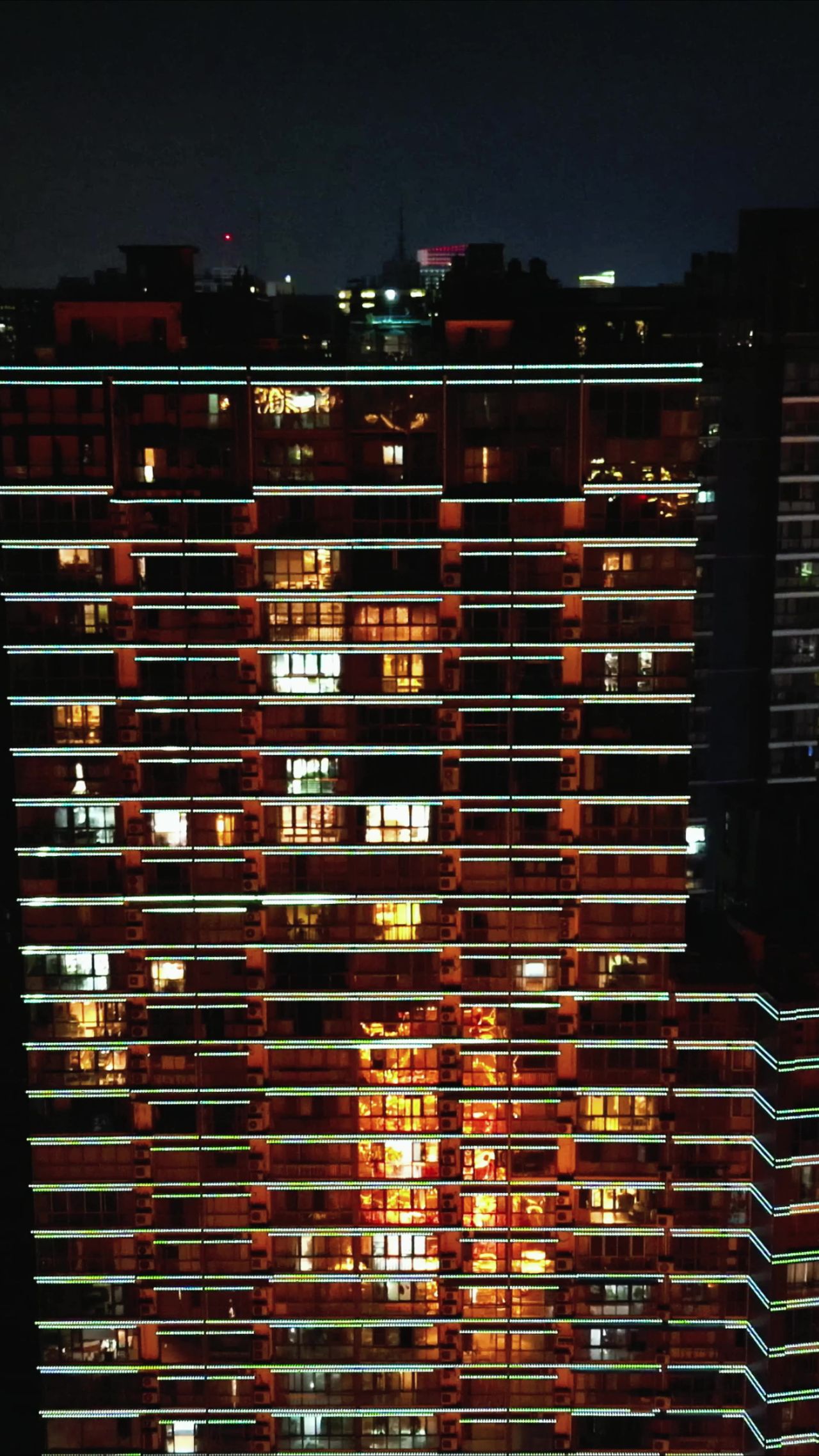  湖北宜昌城市夜景灯光竖屏航拍
