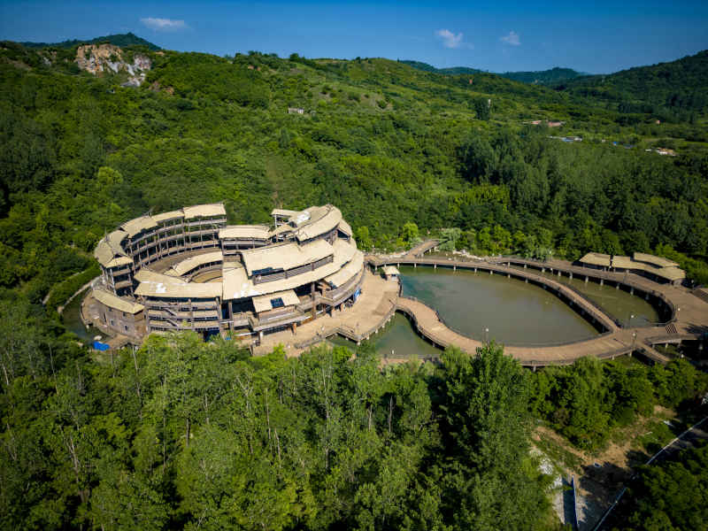 湖北襄阳隆中草庐剧场