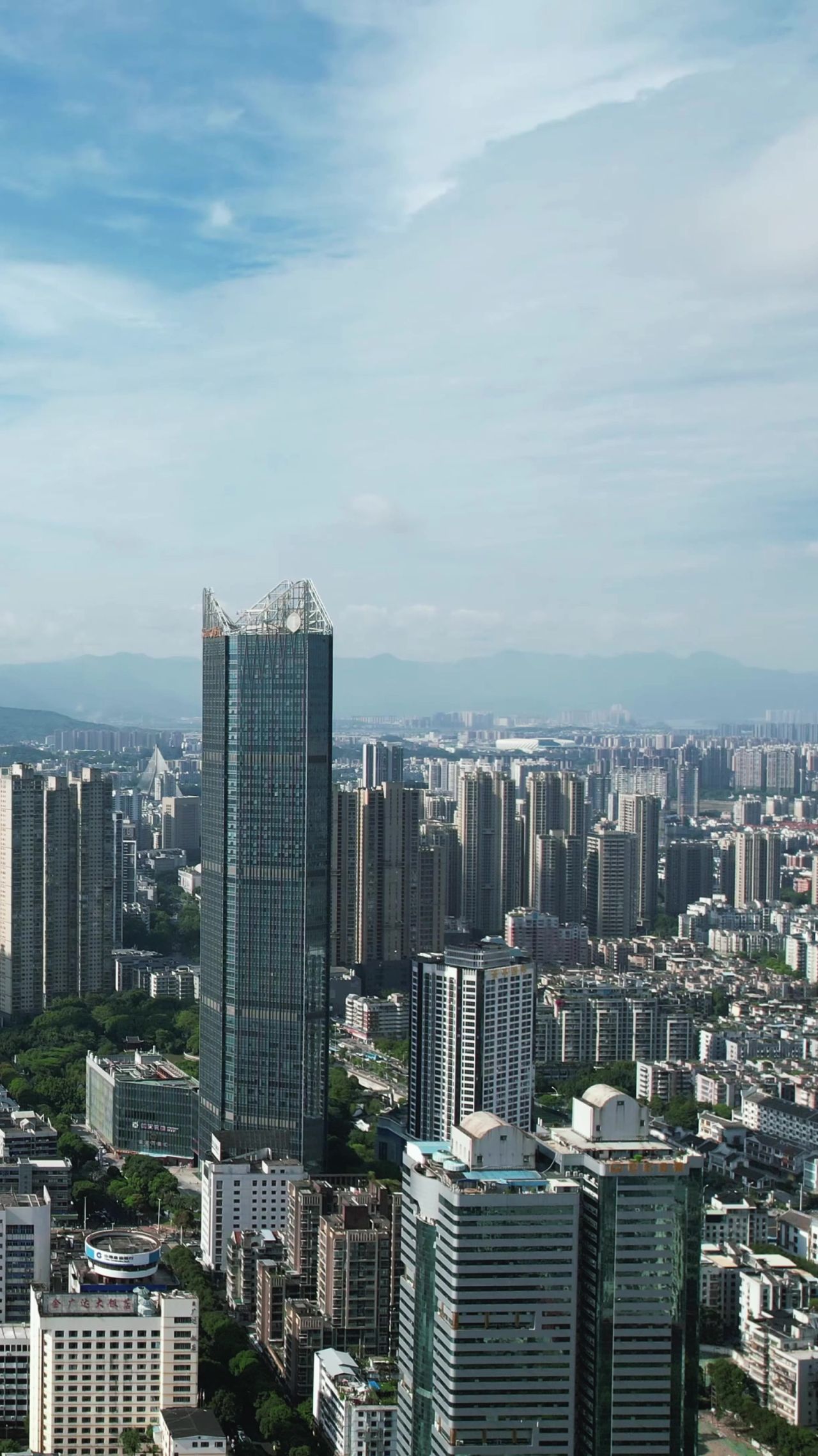 福建福州城市风光竖屏航拍 
