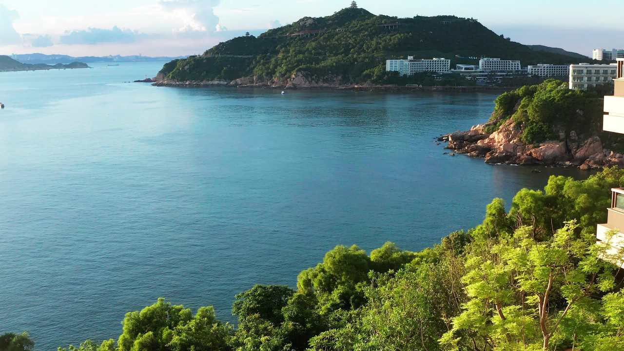 珠海东澳岛海边现代建筑及周边景观二