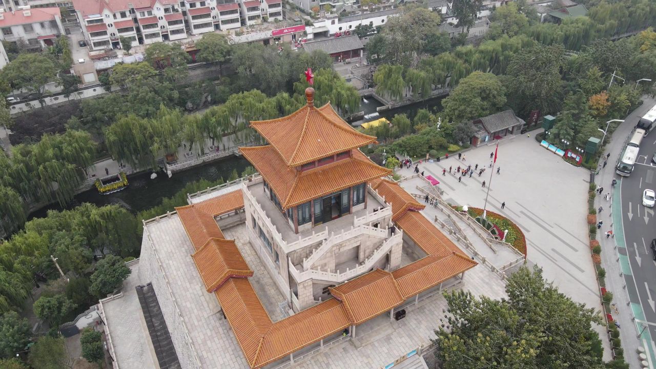 航拍山东济南解放阁地标建筑