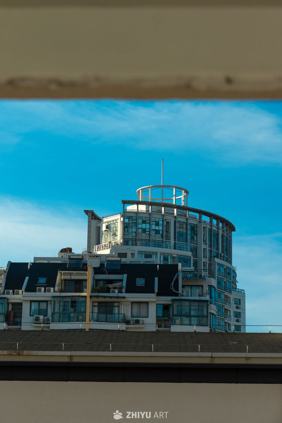 现代都市的宁静一角