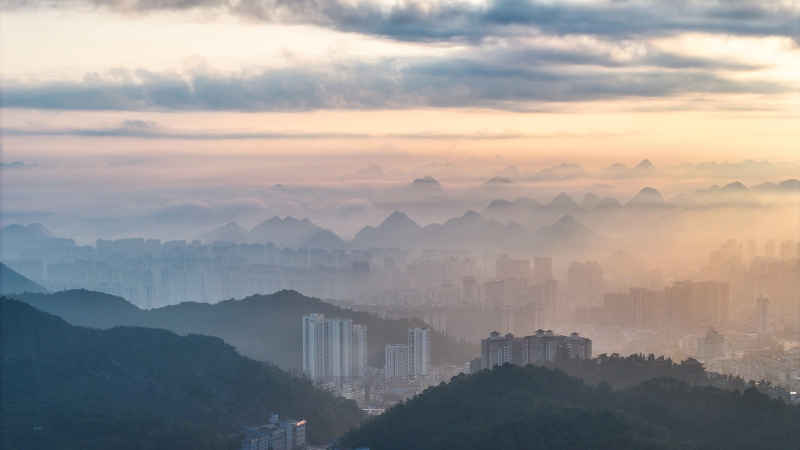 清晨的城市剪影