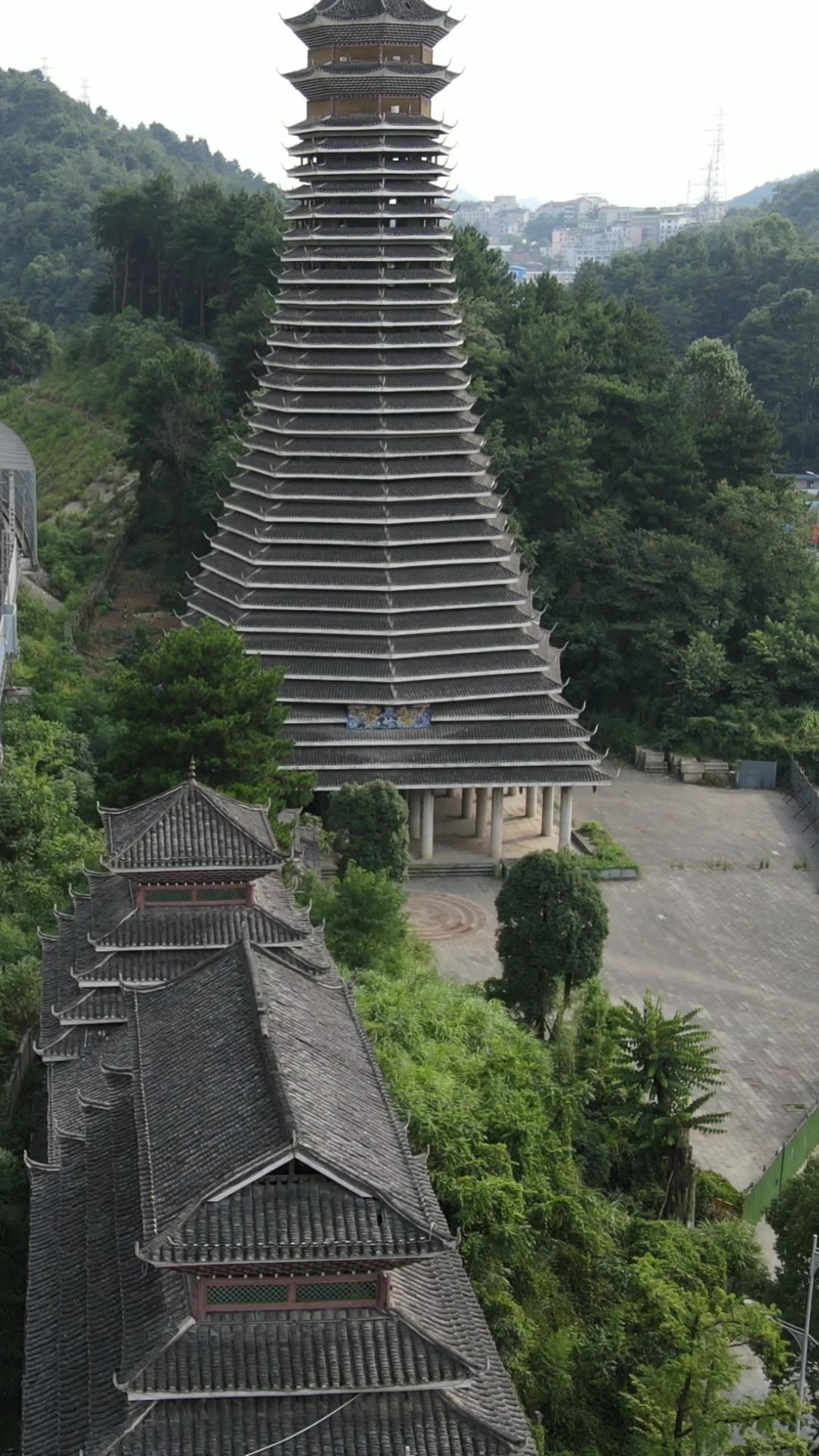侗族 特色 建筑 鼓楼 竖屏 航拍