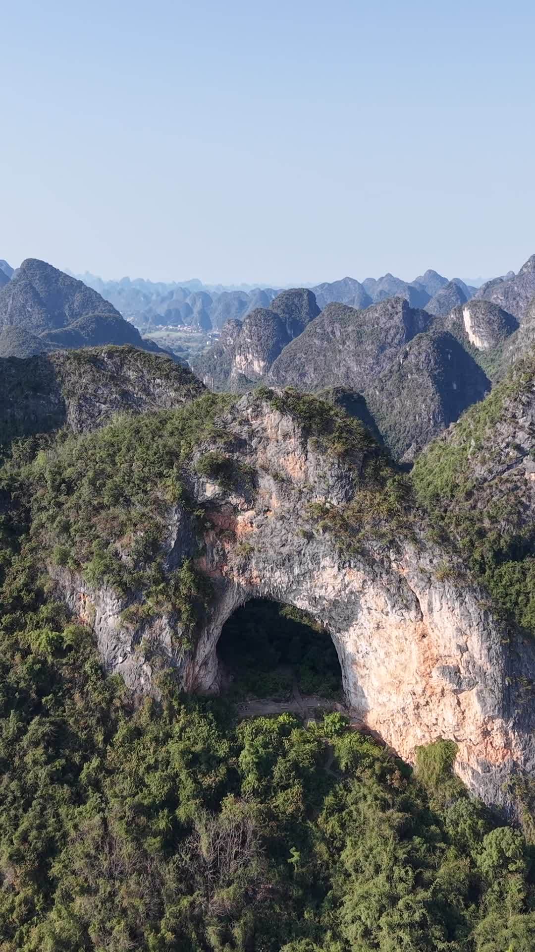 喀斯特山洞奇观