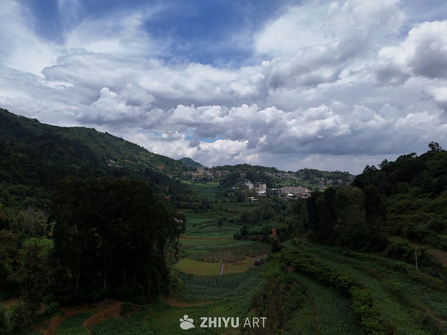 山间村落的宁静时光