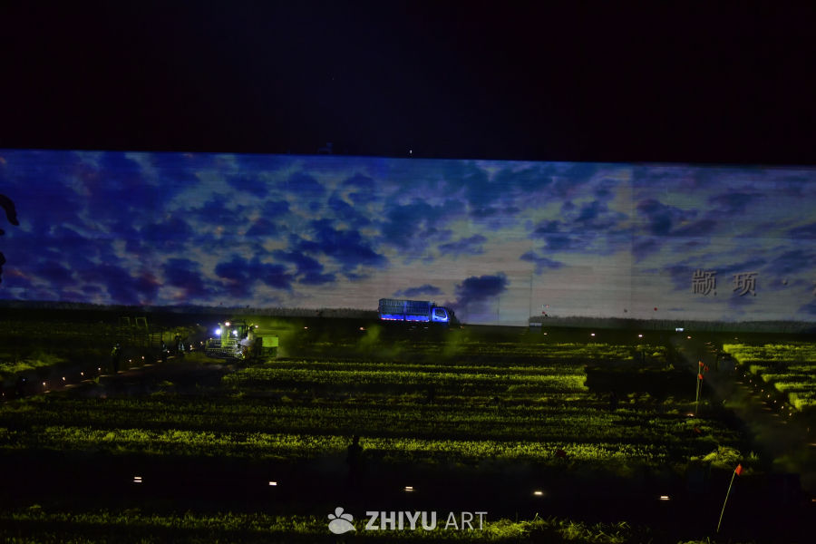 夜间农田作业