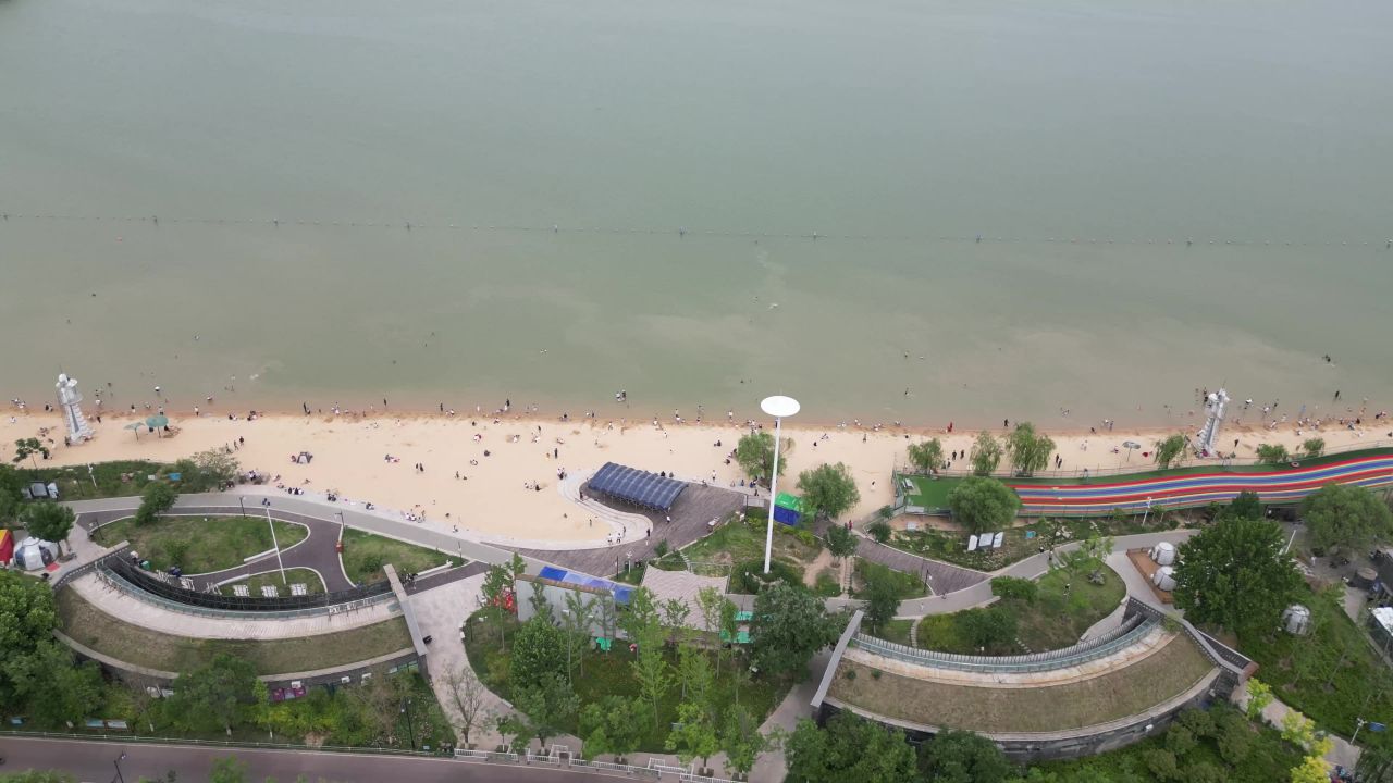 航拍山东聊城湖西带状公园