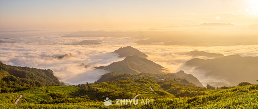 云海日出，山峦静美