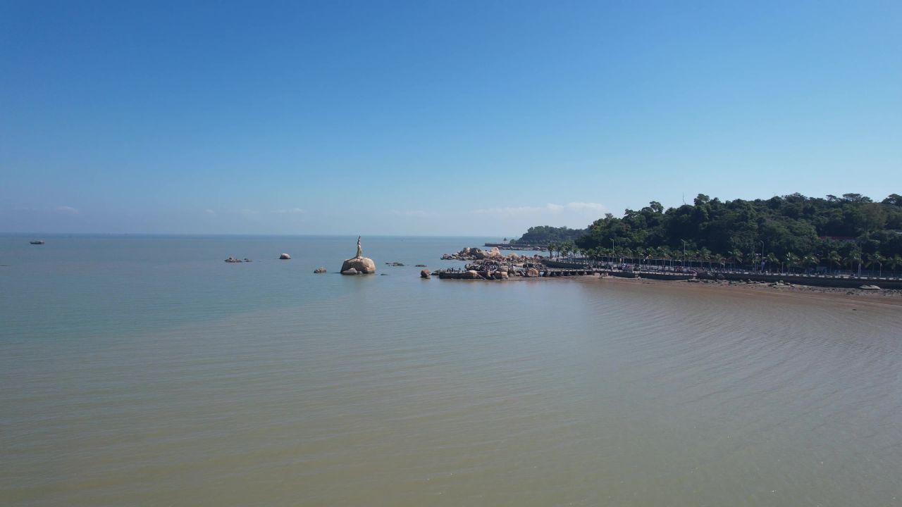 广东珠海渔女大海海洋航拍