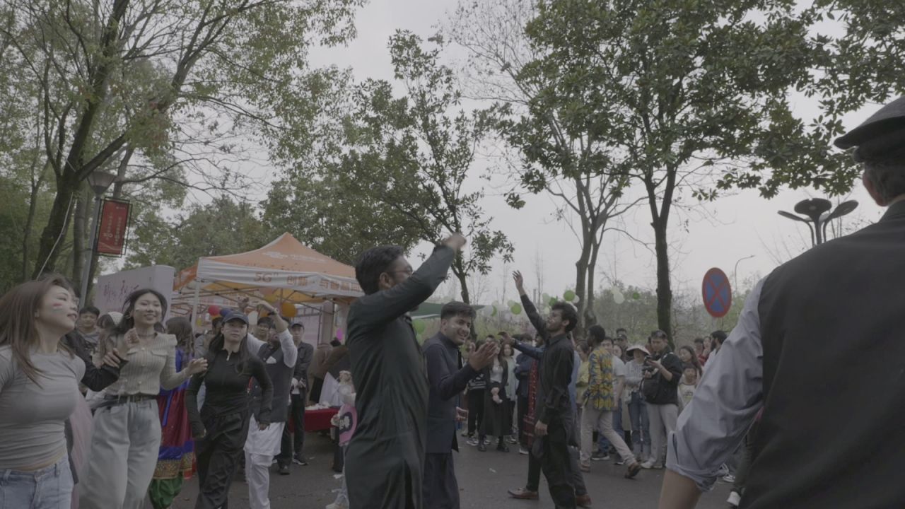 三峡大学桃花节 40