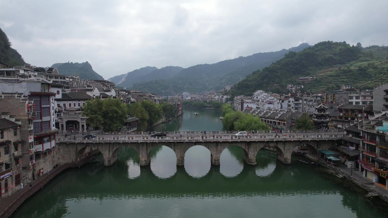 贵州黔东南镇远古镇5A景区航拍  