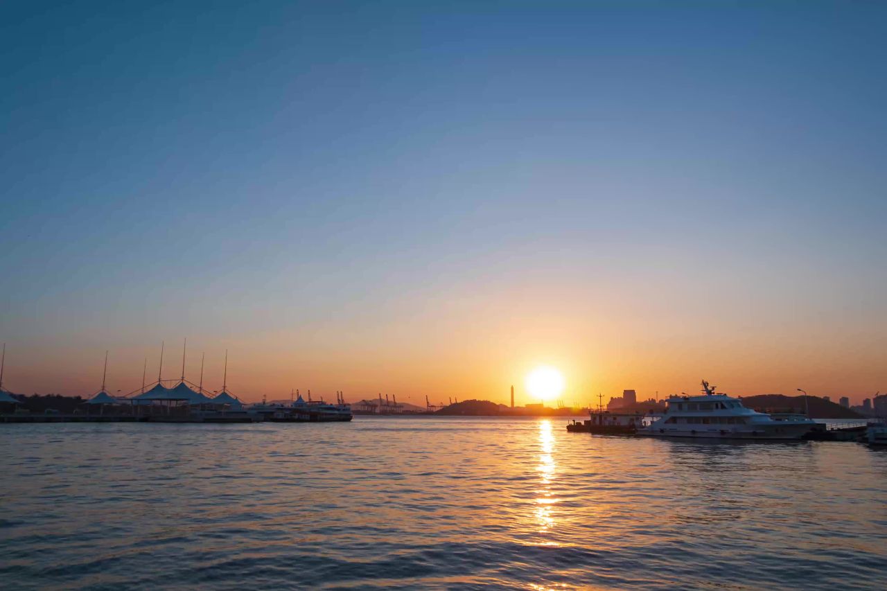 滨海旅游城市厦门海湾公园日落日转夜延时