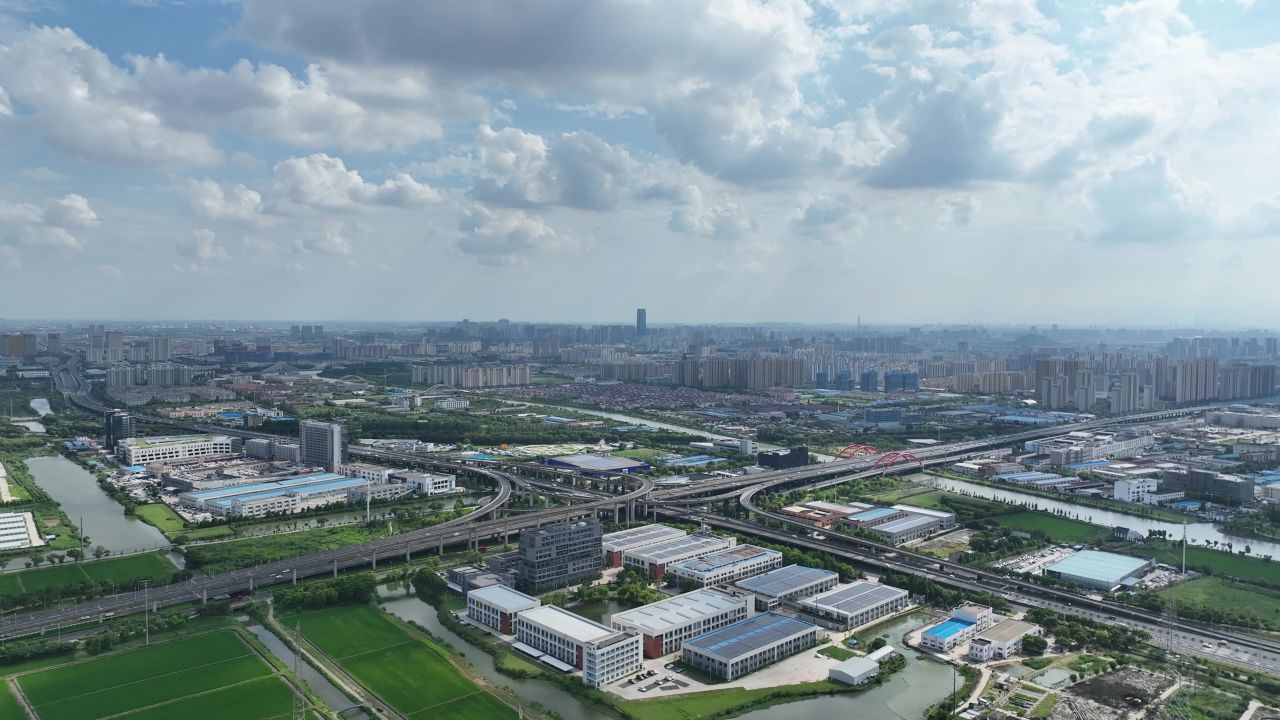 4K航拍昆山北部城市大景