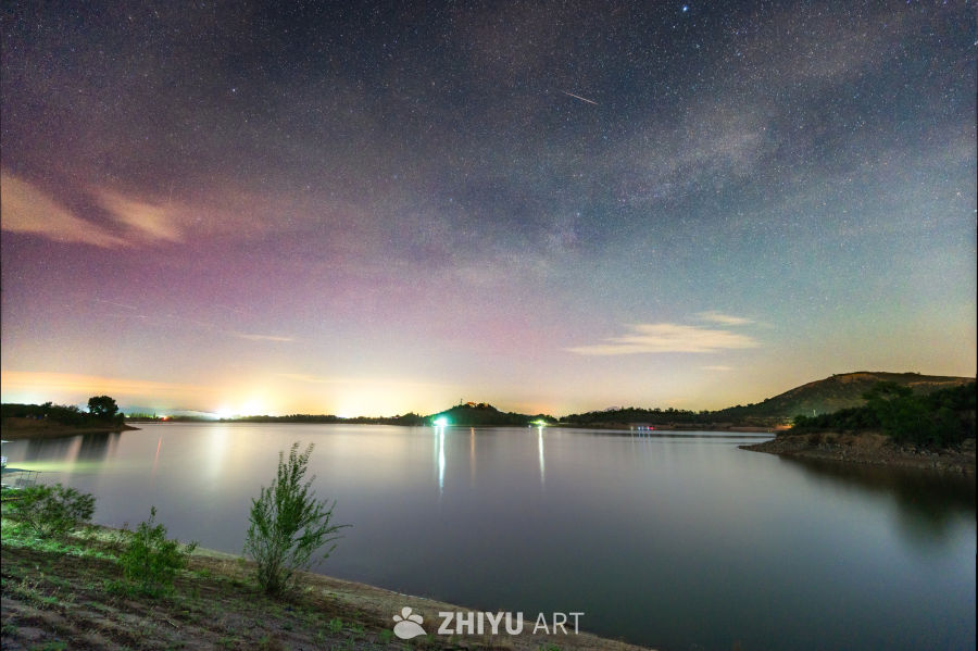 忻州齐村双乳湖星空极光