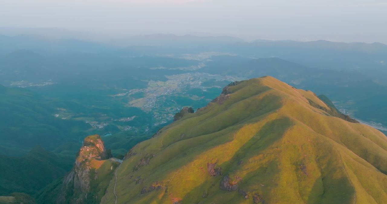 萍乡武功山日出航拍