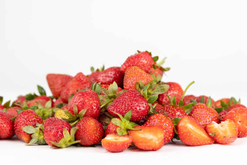 新鲜草莓水果实拍 49