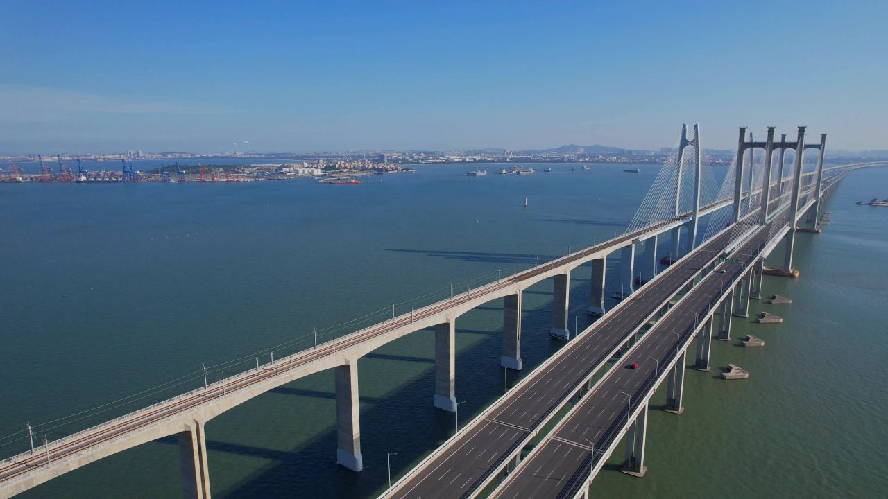 航拍泉州湾大桥建筑风光