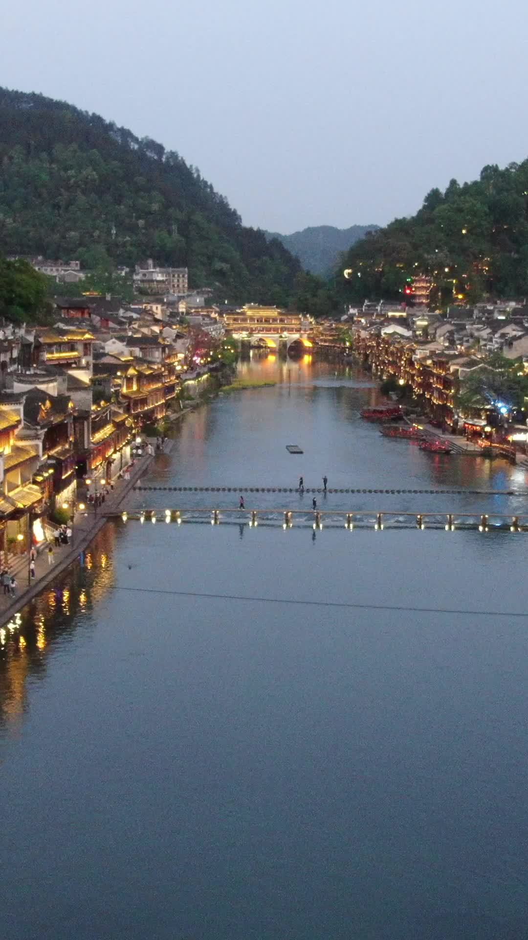 古桥夜色