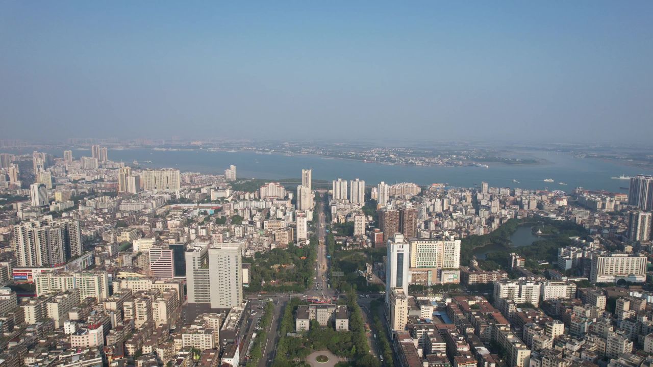广东湛江城市风光航拍 